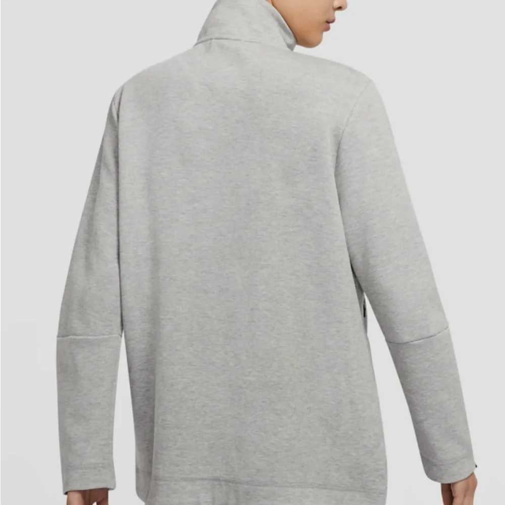 NWT Women's Nike Sportswear Tech Fleece Full Zip Jacket‎ Gray
